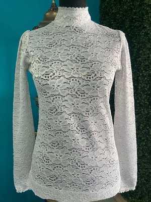 Mango lace blouse in pastel gray, like new