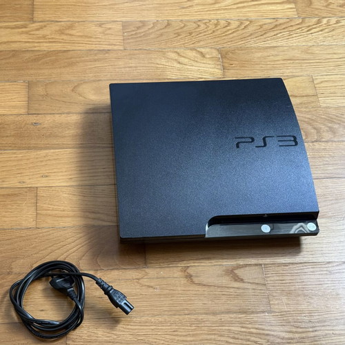 PlayStation 3 console used, powers on but shuts off