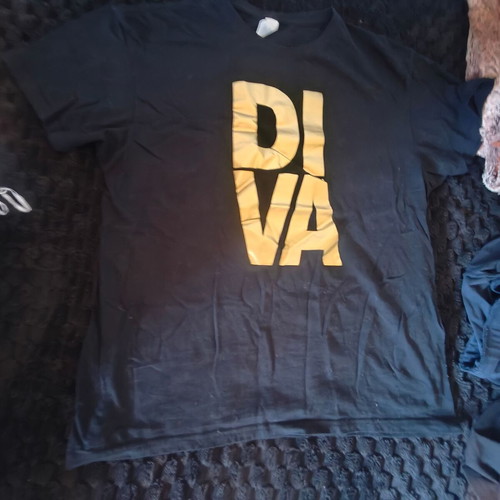 Diva Unboxholics blouse like new, size M