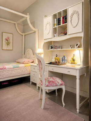 French Provincial Bedroom Set handmade, like new