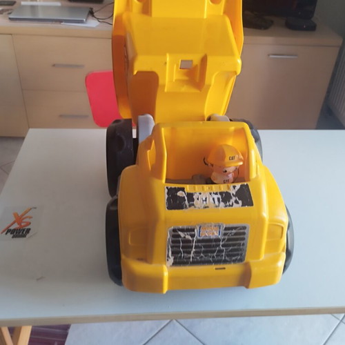 Mega Bloks Cat Dump Truck used with driver figure