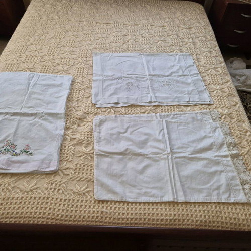 Pillowcases set of 3 white, new