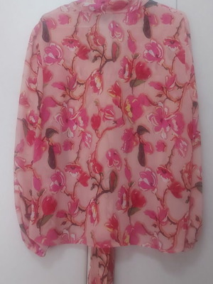 Floral women's shirt new with tags, pink, size L