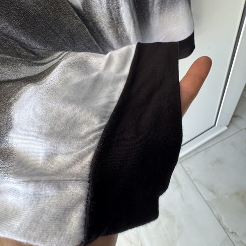 Women's blouse like new, size L, black and white