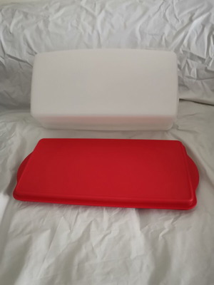 Tupperware Cake Mold new
