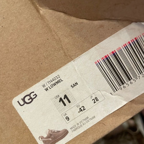 Ugg Lowmel boots like new, beige and brown, size 42