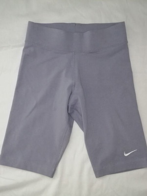 Nike women's short leggings lavender, like new, size XS