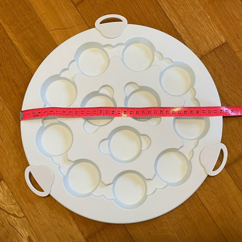 Collapsible cake or cupcake carrier like new
