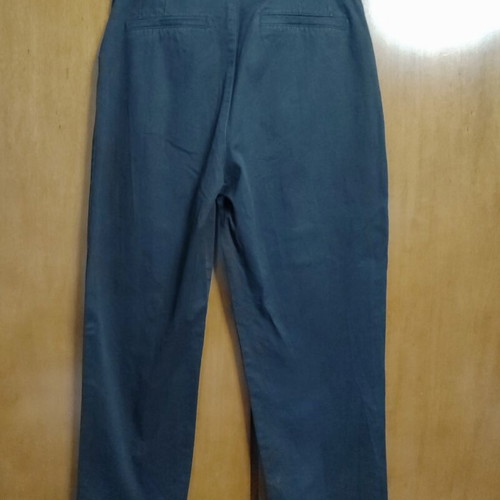 High-waisted black pants with belt H&M like new