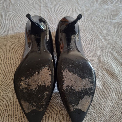Valentino Garavani pumps size 39, black