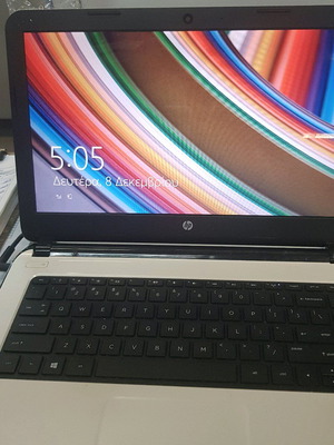 Υπολογιστής HP μεταχειρισμένος, λευκό λάπτοπ με Windows 8,1, 4GB RAM