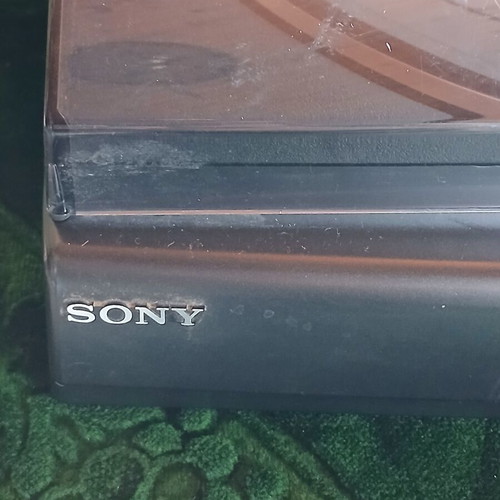 Sony PS-LX56 vintage automatic turntable, belt-drive