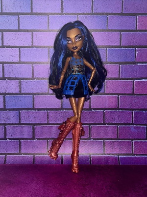 Monster High Robecca 1 Wave Basic Doll, original 2012