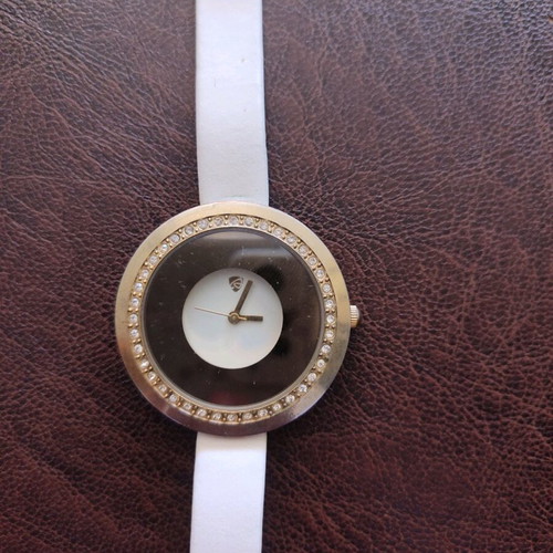 Women's watch white with gold dial and crystals like new