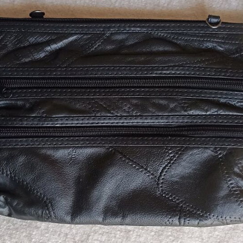 Vintage leather bag like new, black