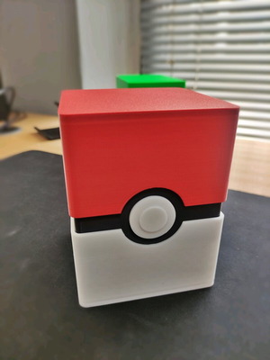 Pokemon TCG Deckbox Pokeball style new