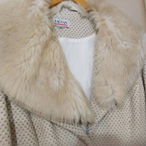 Vagias coat new with fur collar, size 54