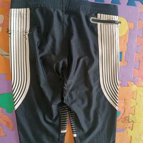 Nike leggings x large black used with wear and crotch repair