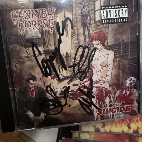 Metal CD Cannibal Corpse Gallery Of Suicide like new, signed