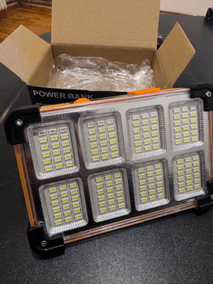 Solar floodlight 144 LED with 3 modes and powerbank new