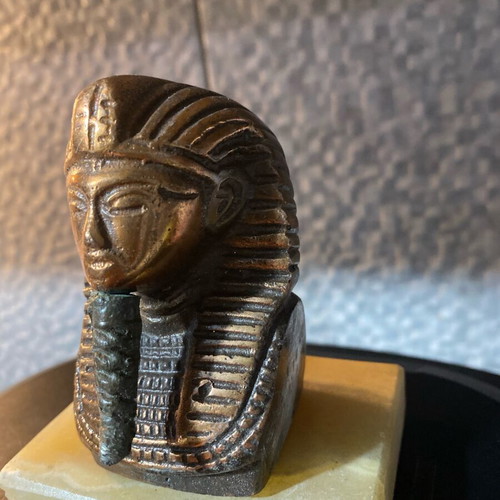 Egyptian decorative set like new, 3 pieces with stone bases