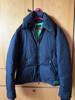 Calvin Klein black jacket teen like new, size L