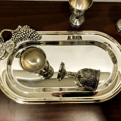Silver-plated liqueur set like new with tray and 6 glasses