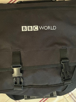 BBC World Messenger Shoulder Bag like new, black, waterproof