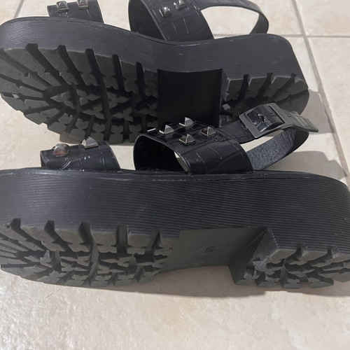 Black sandals size 37, like new, comfortable fit