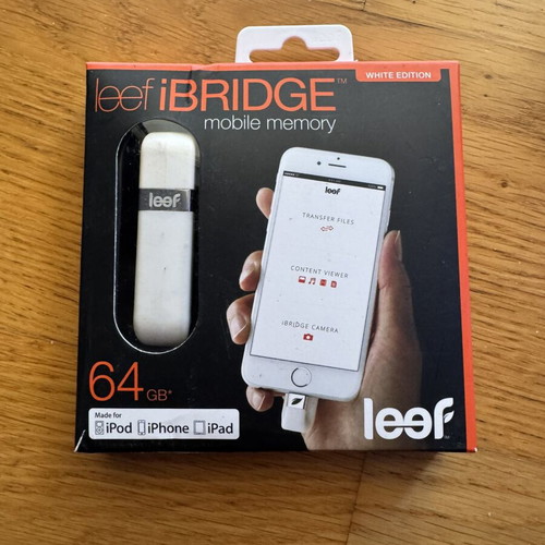 Leef iBRIDGE 64GB White Edition like new for iPhone and iPad