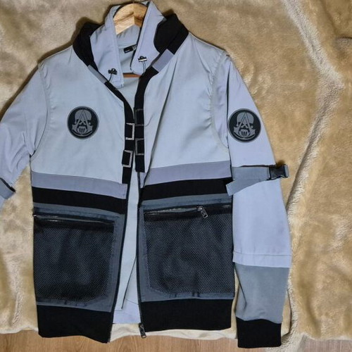 Assassin's Creed jacket collectible like new, size medium, gray and black