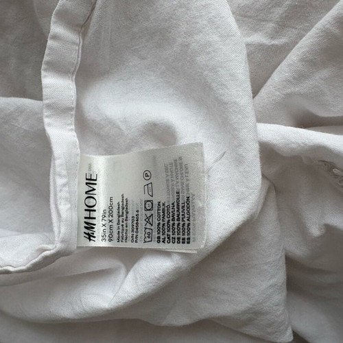 H&M fitted sheet used 90x200 cm for bed