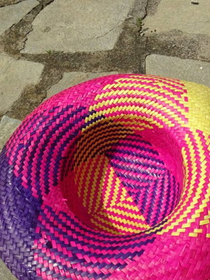 Straw hat like new, multicolored