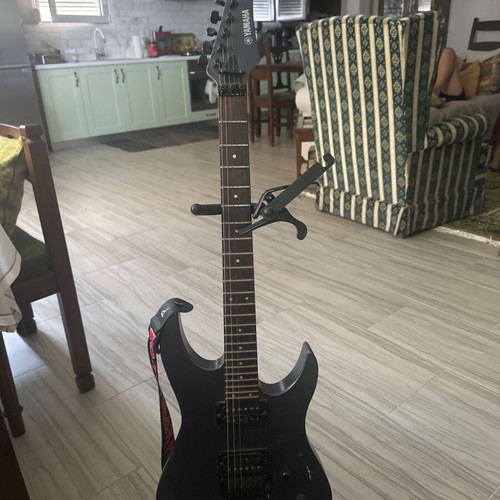 Yamaha RGX420S electric guitar, 2003, made in Taiwan