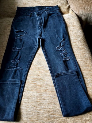 Funky Buddha black jeans with rips like new, size 29