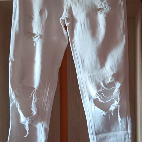 Stradivarius ripped jeans high waist fit small, white, used