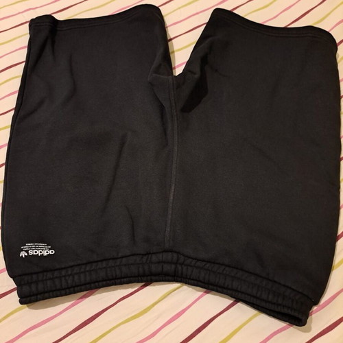 Adidas men's shorts size L, black