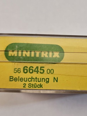 Minitrix 6645 Interior Lighting Set for N Scale Coaches, like new, 2 pieces
