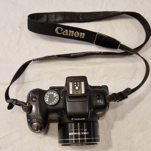 Canon PowerShot SX1 IS digital camera, 20x optical zoom, Full HD