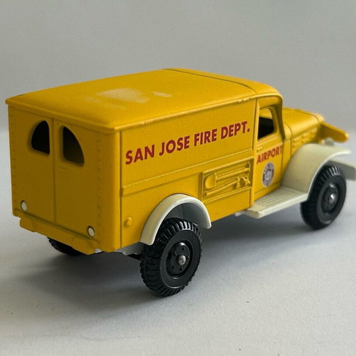 Lledo 1986 Dodge 4x4 San Jose Fire Dept 1942 new