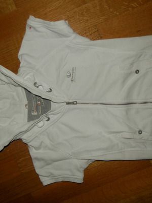 Champion short-sleeve jacket small like new, white