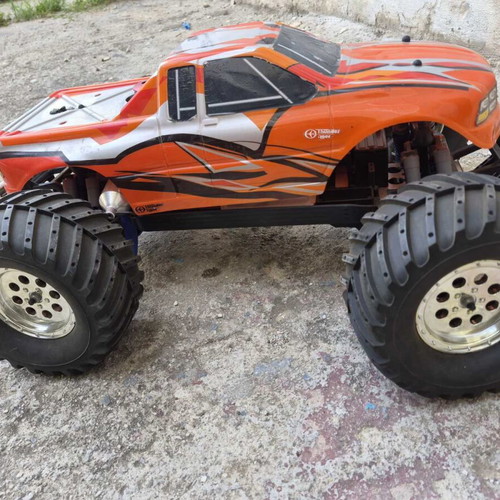 Thunder Tiger MTA-4 S28 1:8 Nitro Monster Truck like new
