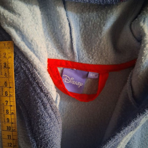 Disney boys' robe size 6, fleece fabric