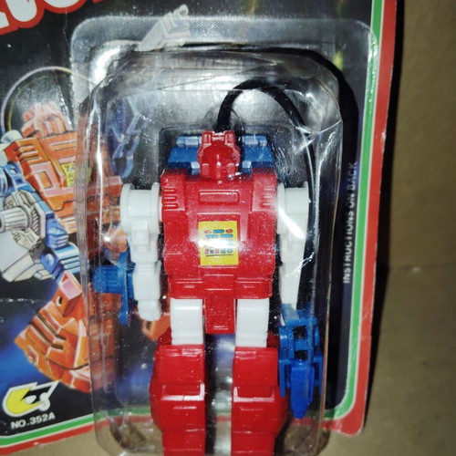 Robot water gun toy new from the 90s