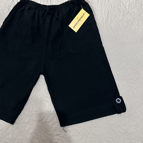 Black Cotton Bermuda Shorts size M new with pockets