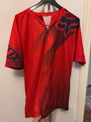 Fox Dry Fit Jacket XL like new with zipper and cycling pockets