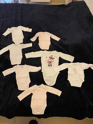 Baby bodysuits used for 0-3 months, pack of 7 pieces