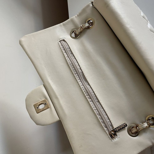 Chanel double flap leather shoulder bag, off white
