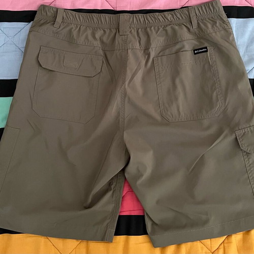 Columbia regular hiking pants like new, khaki