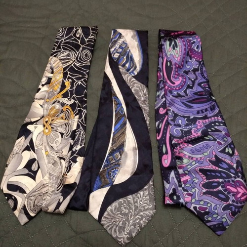 Men's vintage silk and synthetic ties, pack of 21, used